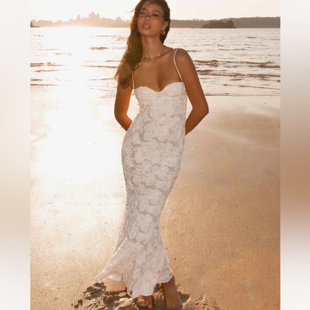 Peppermayo that girl maxi dress (ivory)